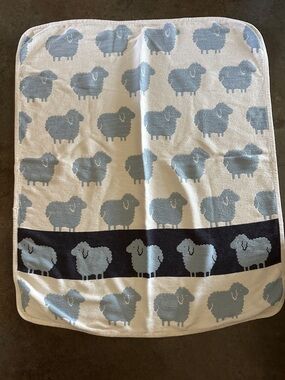 Vintage Vuteks Vukovar Crown Crafts Sheep Blanket Reversible Blue White